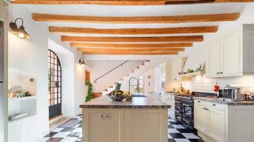 Historic country house with mountain views very close to Palma city center Historic country house with mountain views very close to Palma city center